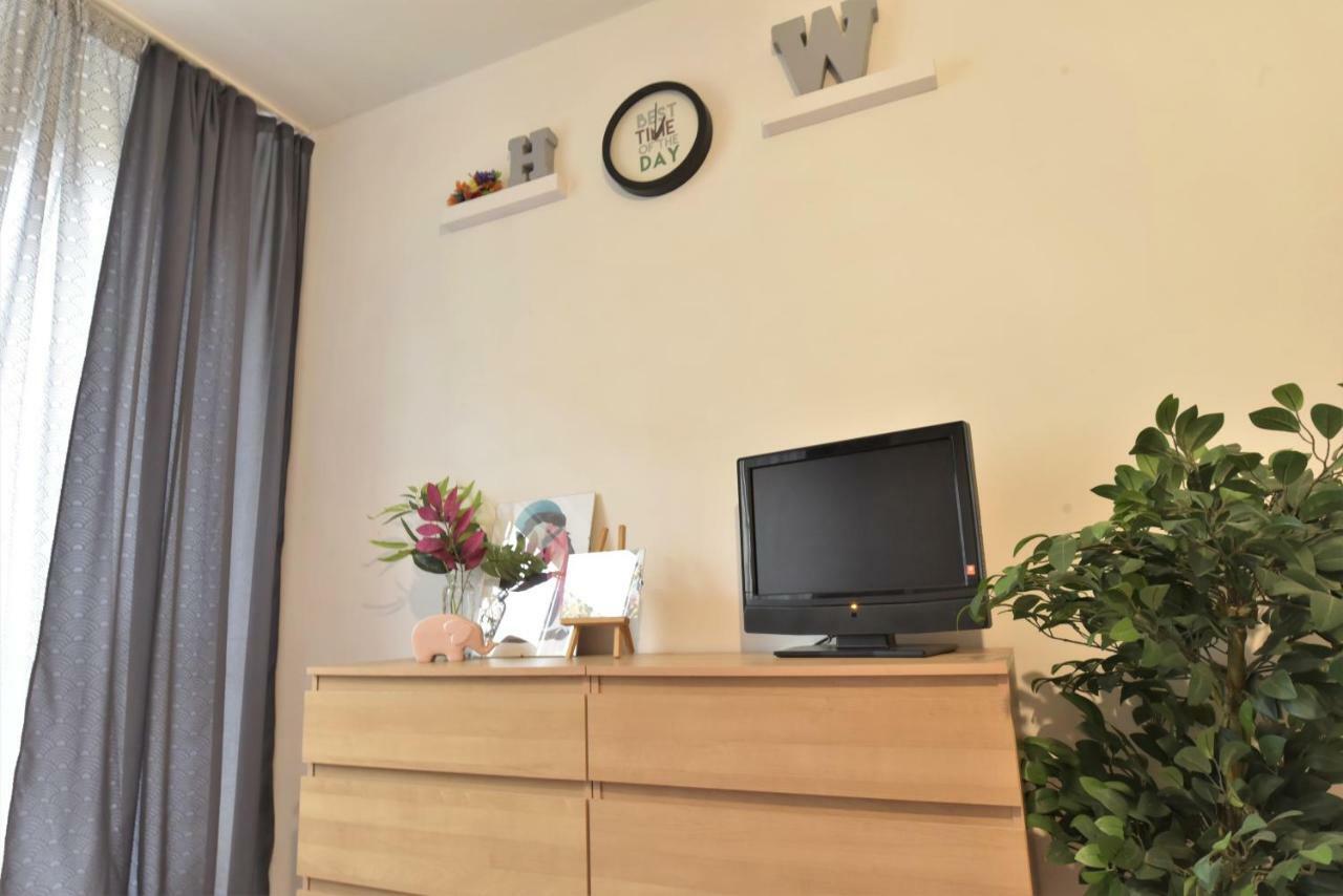 Hello Warsaw! Calm Artistic City Center Apartment Exterior foto